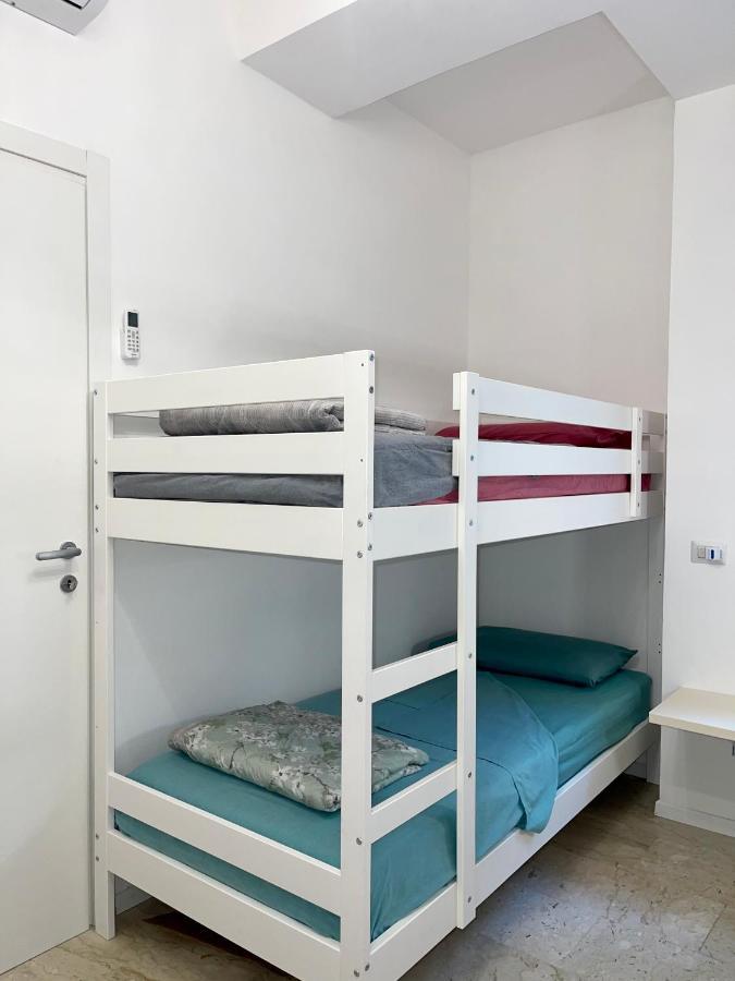The White House, Modern Apartment In Center มิลาน ภายนอก รูปภาพ